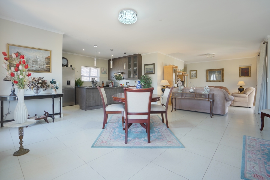 To Let 3 Bedroom Property for Rent in Sunningdale Western Cape